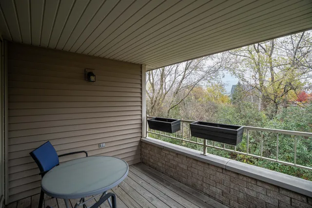 $305,000 | 18425 Emerald Drive, Unit G, Brookfield, WI 53045