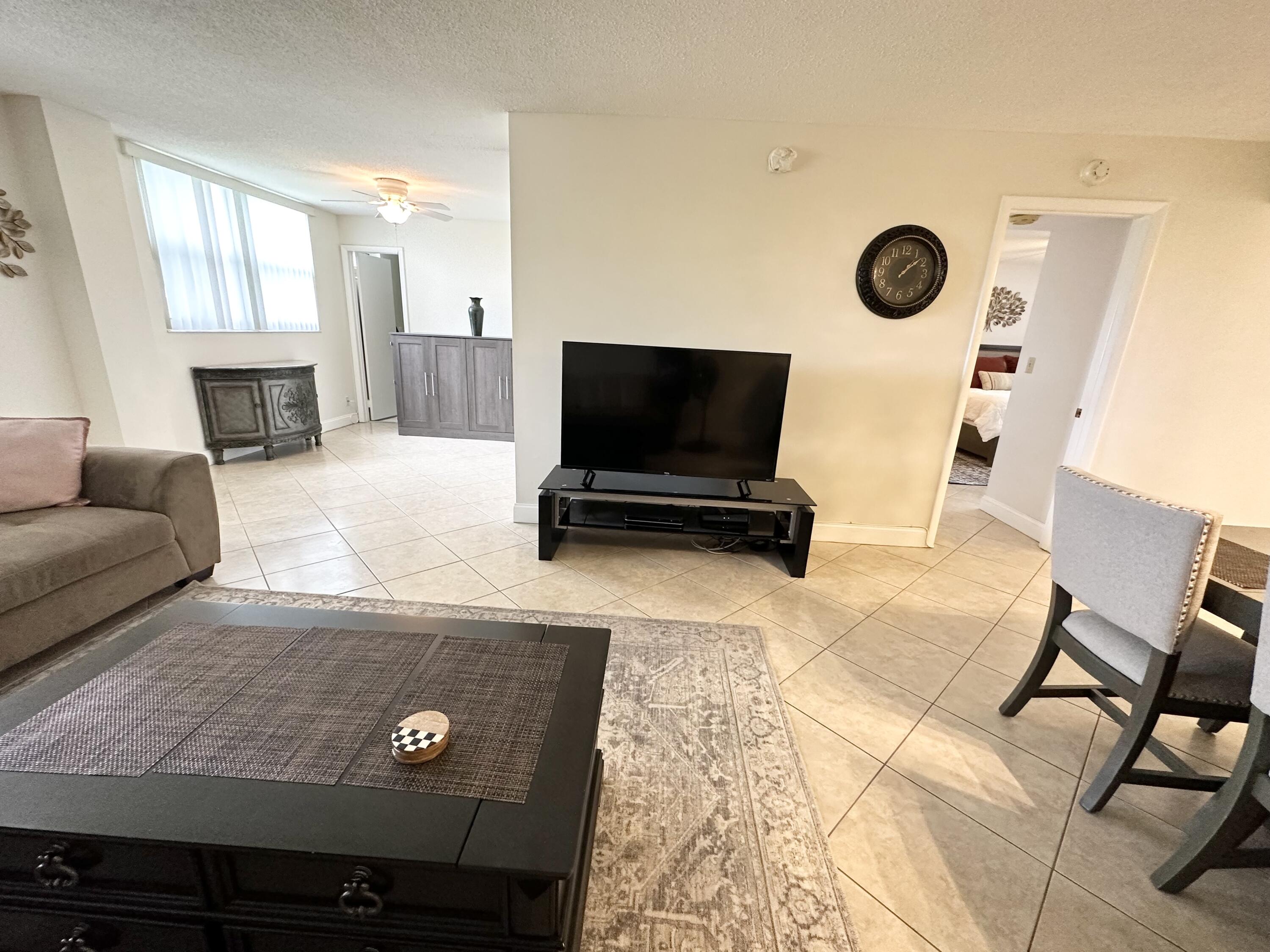 6161 Northwest 2nd Avenue, Unit 420 Boca Raton, FL 33487 - Photo 13 of 28 Living Room #2