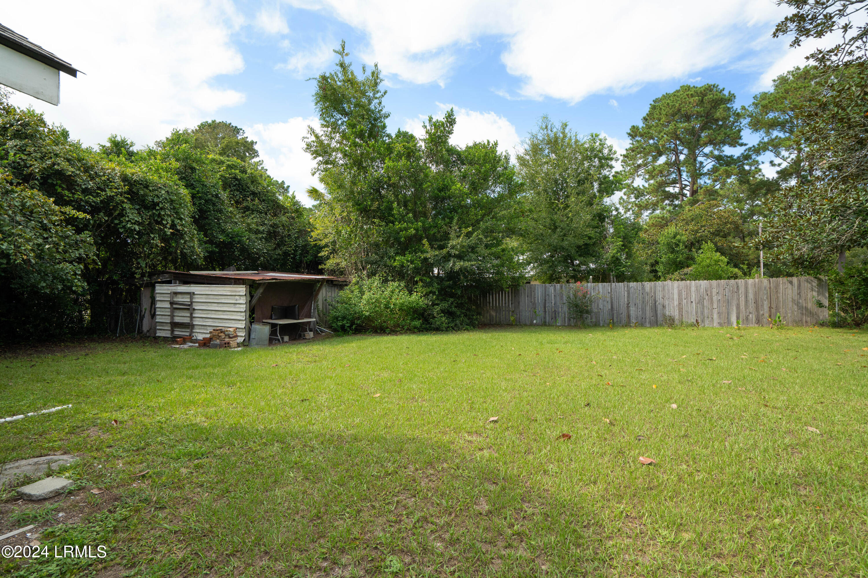 2406 Hermitage Road Beaufort, SC 29902 - Photo 41 of 47 2406 Hermitage-39
