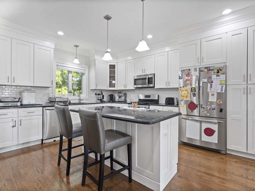 12 Cedar Street, Unit 2 Waltham, MA 02453 - Photo 3 of 27