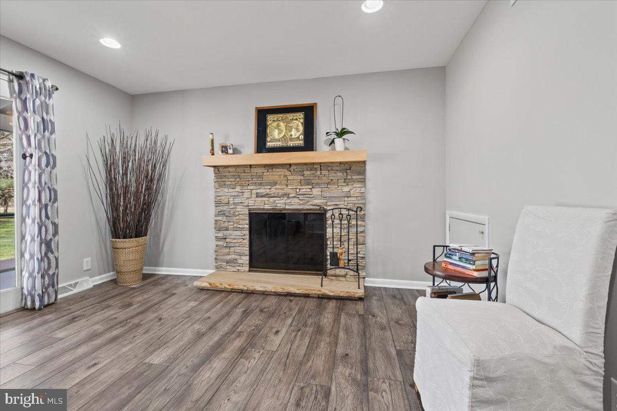 40 New Freedom Road Monroeville, NJ 08343 - Photo 19 of 51 a living room with furniture and a fireplace