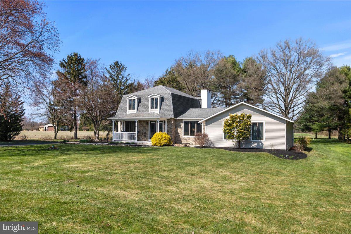 40 New Freedom Road Monroeville, NJ 08343 - Photo 2 of 51 a view of a house with a yard