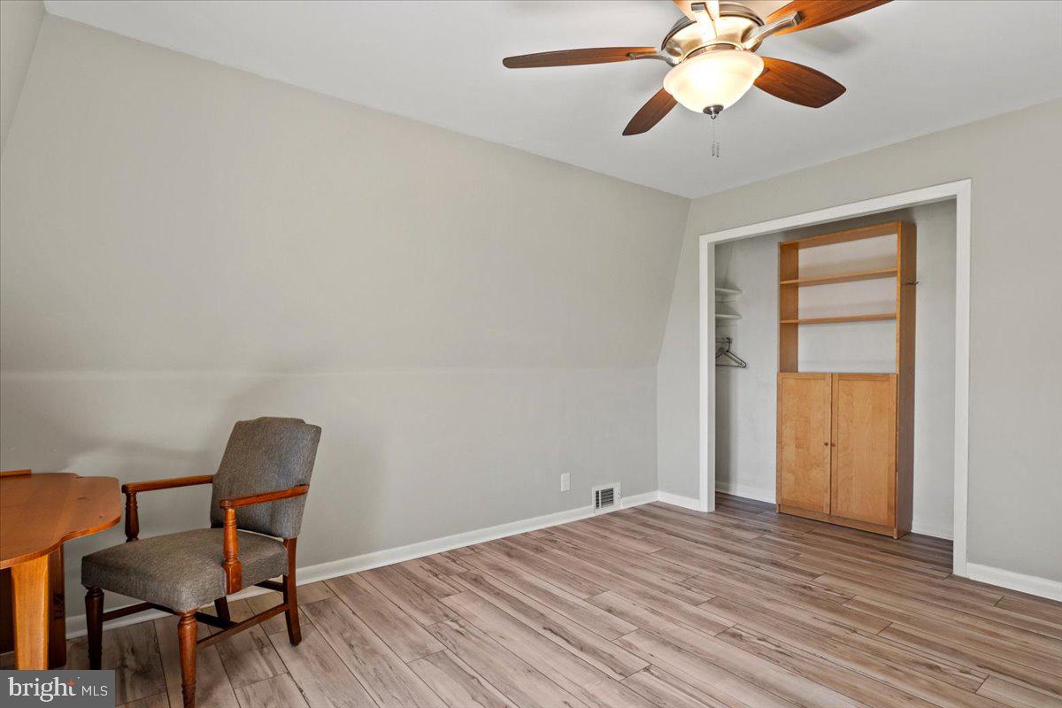 40 New Freedom Road Monroeville, NJ 08343 - Photo 28 of 51 a workspace with wooden floor and a window