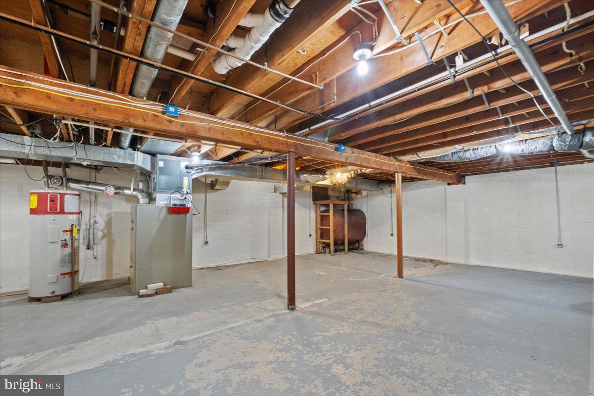 40 New Freedom Road Monroeville, NJ 08343 - Photo 38 of 51 a view of empty room with wooden ceiling