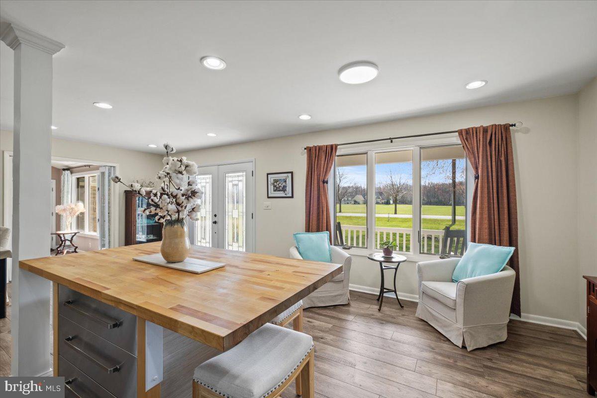 40 New Freedom Road Monroeville, NJ 08343 - Photo 6 of 51 a living room with furniture and a large window