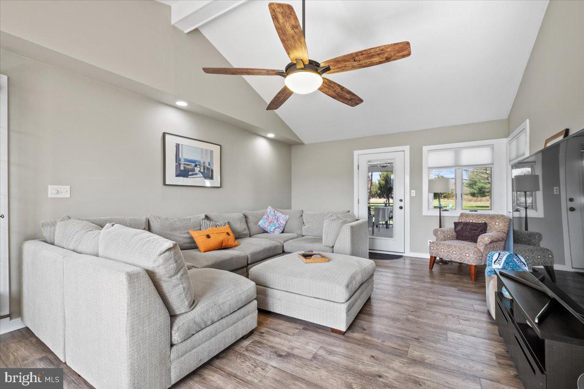 40 New Freedom Road Monroeville, NJ 08343 - Photo 8 of 51 a living room with furniture and a large window