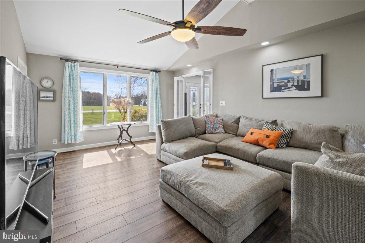 40 New Freedom Road Monroeville, NJ 08343 - Photo 9 of 51 a living room with furniture and a large window