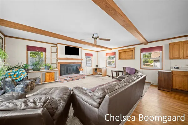 $289,000 | 22 Elmwood Street Northeast, Grand Rapids, MI 49505