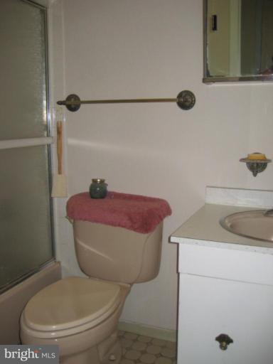 13823 Delaney Road Woodbridge, VA 22193 - Photo 15 of 28 Bath #1