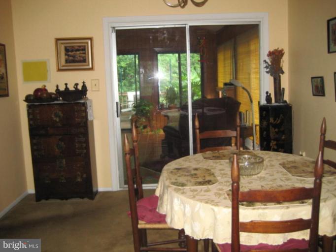 13823 Delaney Road Woodbridge, VA 22193 - Photo 3 of 28 Dining Area