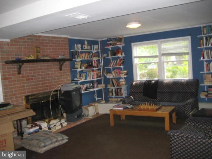 13823 Delaney Road Woodbridge, VA 22193 - Photo 22 of 28 Family Room #2