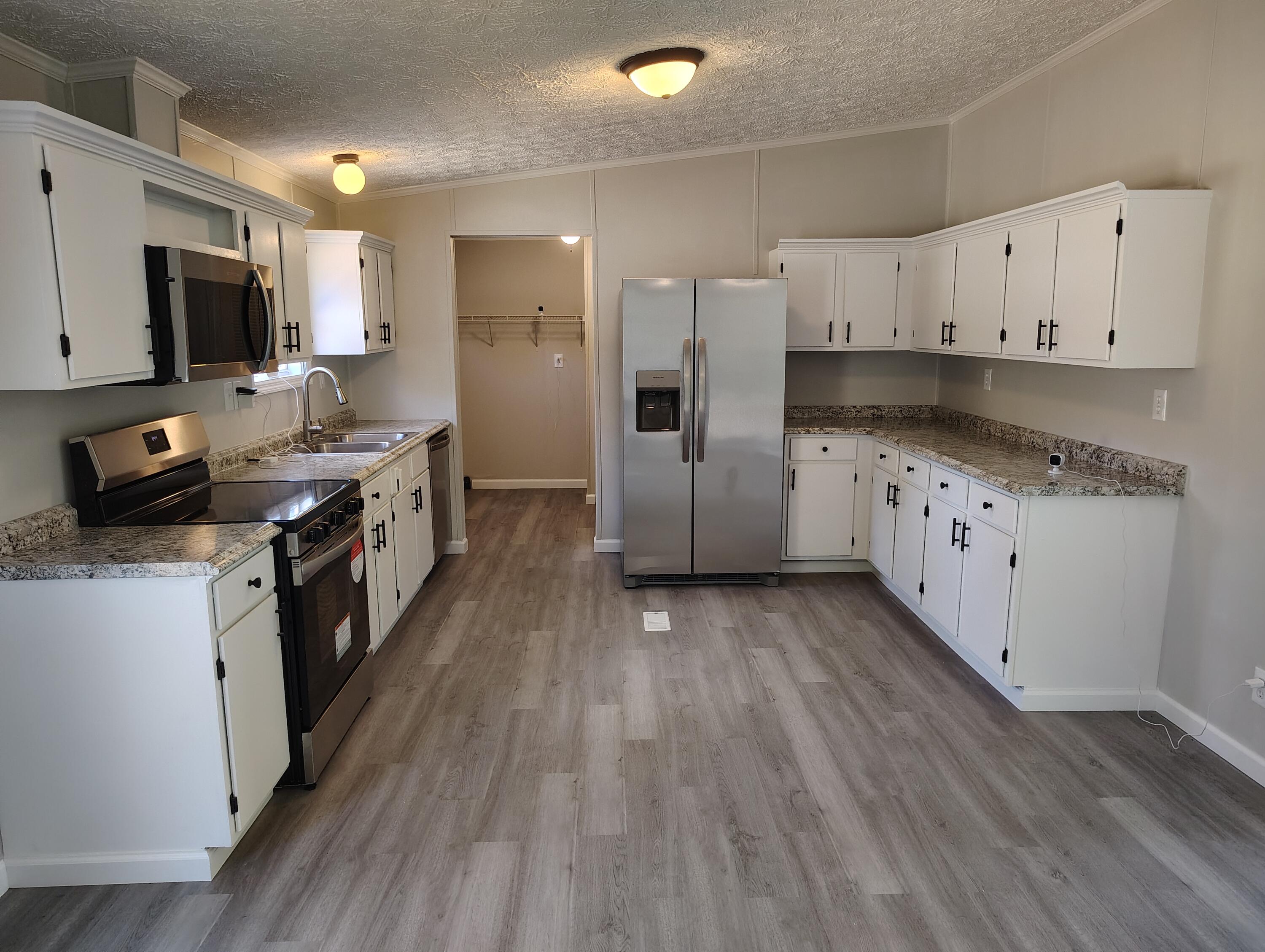 2156 Clubhouse Road Summerton, SC 29148 - Photo 18 of 46 IMG_20251003_143751962_HDR