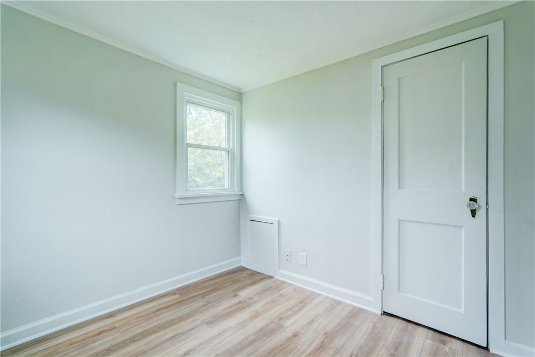 904 Lake Road Webster, NY 14580 - Photo 15 of 43