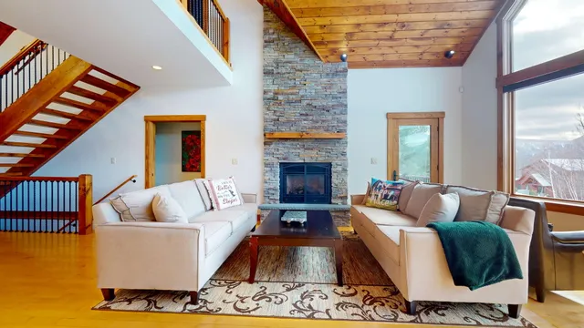 $1,375,000 | 28 Blizzard Drive, Newry, ME 04261