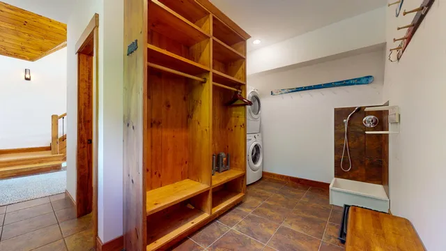 $1,375,000 | 28 Blizzard Drive, Newry, ME 04261