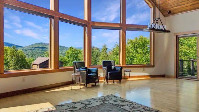 $1,399,999 | 28 Blizzard Drive, Newry, ME 04261