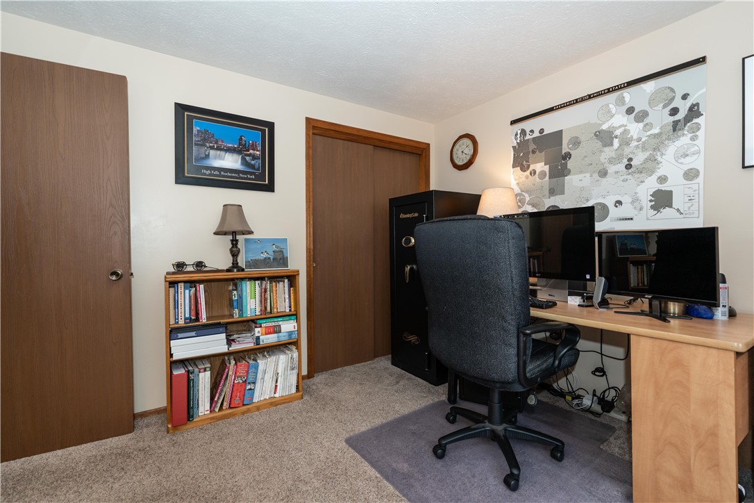 2 Pine Brook Circle Penfield, NY 14526 - Photo 14 of 48