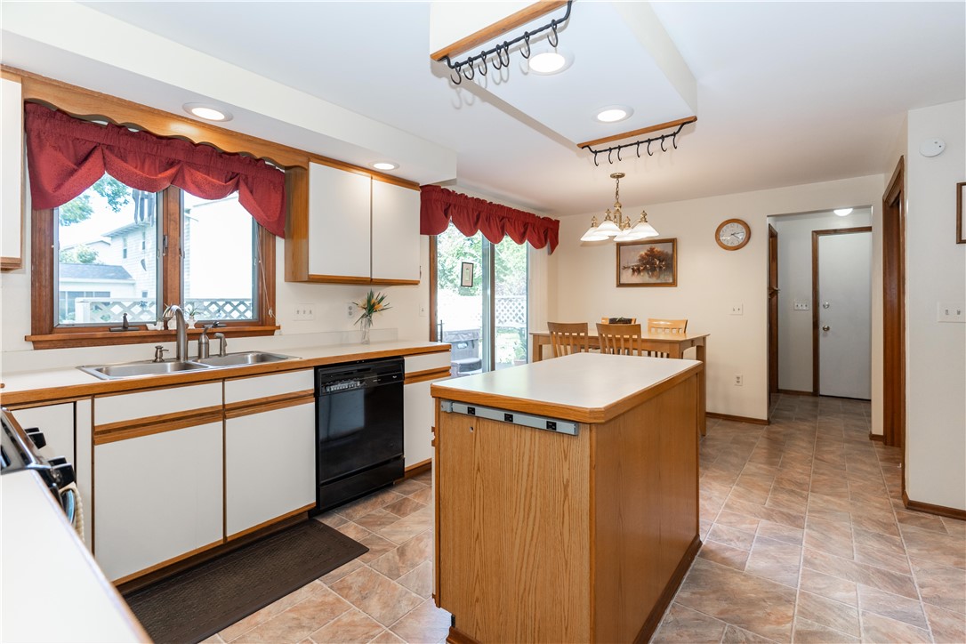 2 Pine Brook Circle Penfield, NY 14526 - Photo 19 of 48