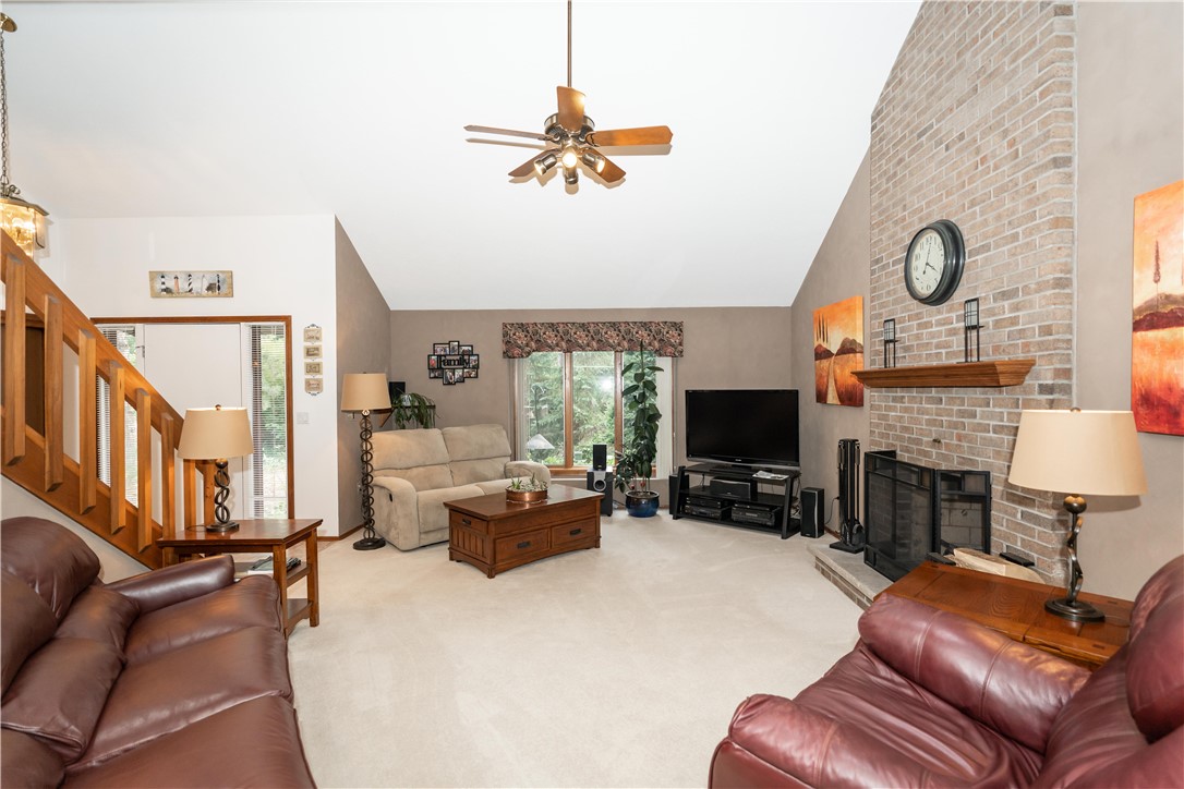 2 Pine Brook Circle Penfield, NY 14526 - Photo 9 of 48