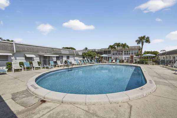 $1,250 | 344 Northampton Q, West Palm Beach, FL 33417