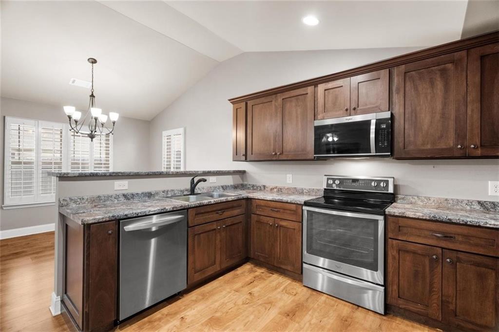 222 Gilmore Circle Calhoun, GA 30701 - Photo 10 of 43 Gallery Image 10