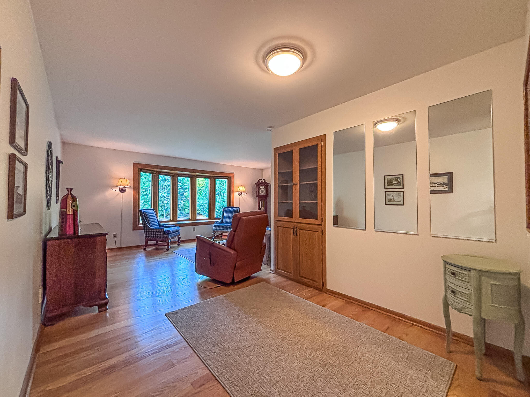 W228S5955 Arrow Ridge Road Waukesha, WI 53189 - Photo 8 of 39 Dining Room