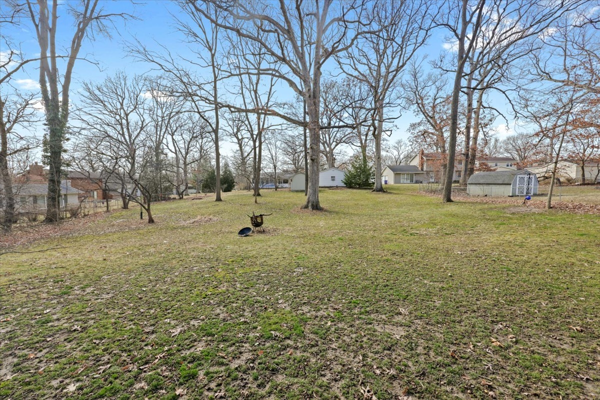 3323 Dell Oak Drive Decatur, IL 62526 - Photo 30 of 32 a ground with lots of trees