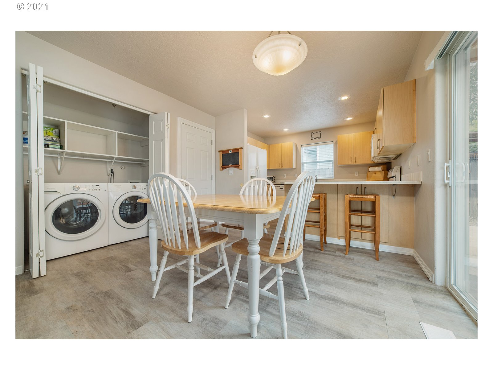 677 Northeast Anderson Road Gresham, OR 97030 - Photo 12 of 32 Gallery Image 12