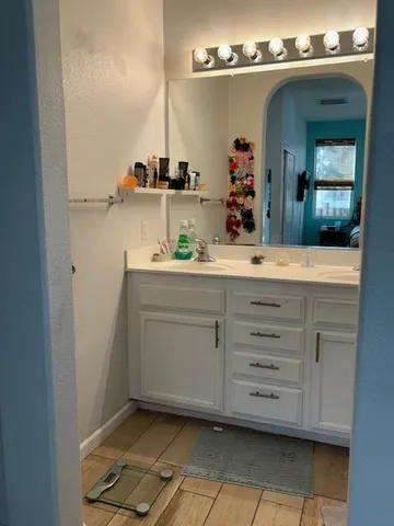 $480,000 | 421 Penn Central Court, Rio Linda, CA 95673