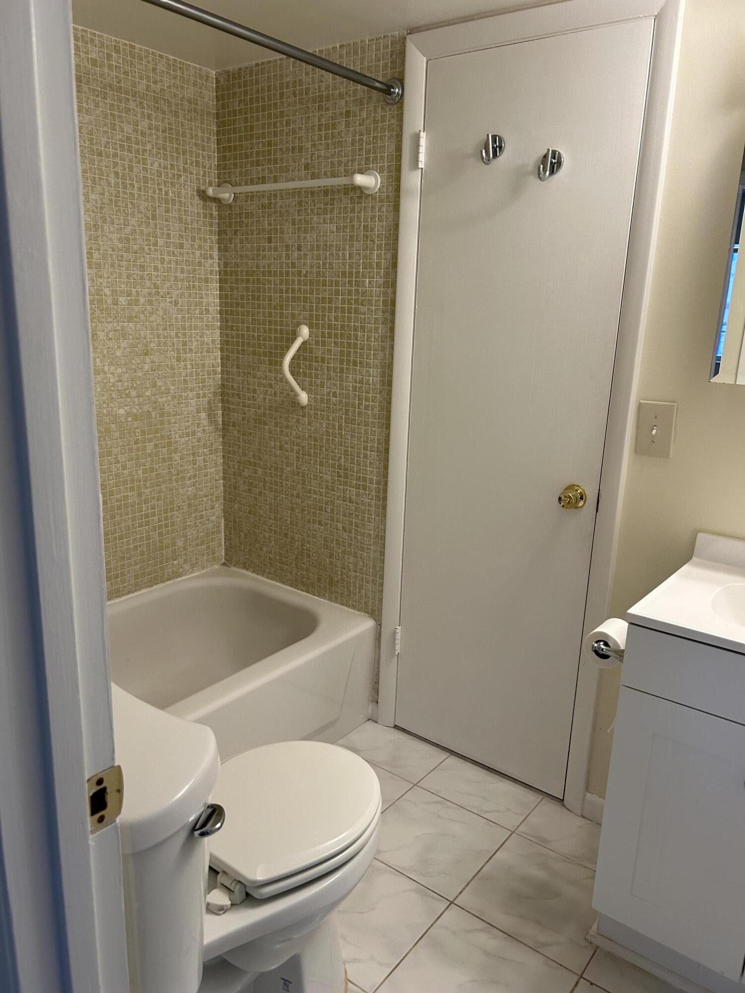 1923 Southwest Palm City Road, Unit G Stuart, FL 34994 - Photo 14 of 26 Bathroom