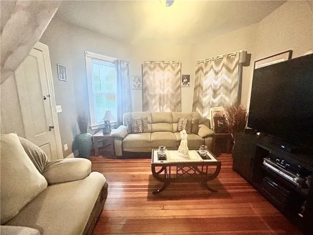 $429,999 | 226 Oxford Street, Providence, RI 02905