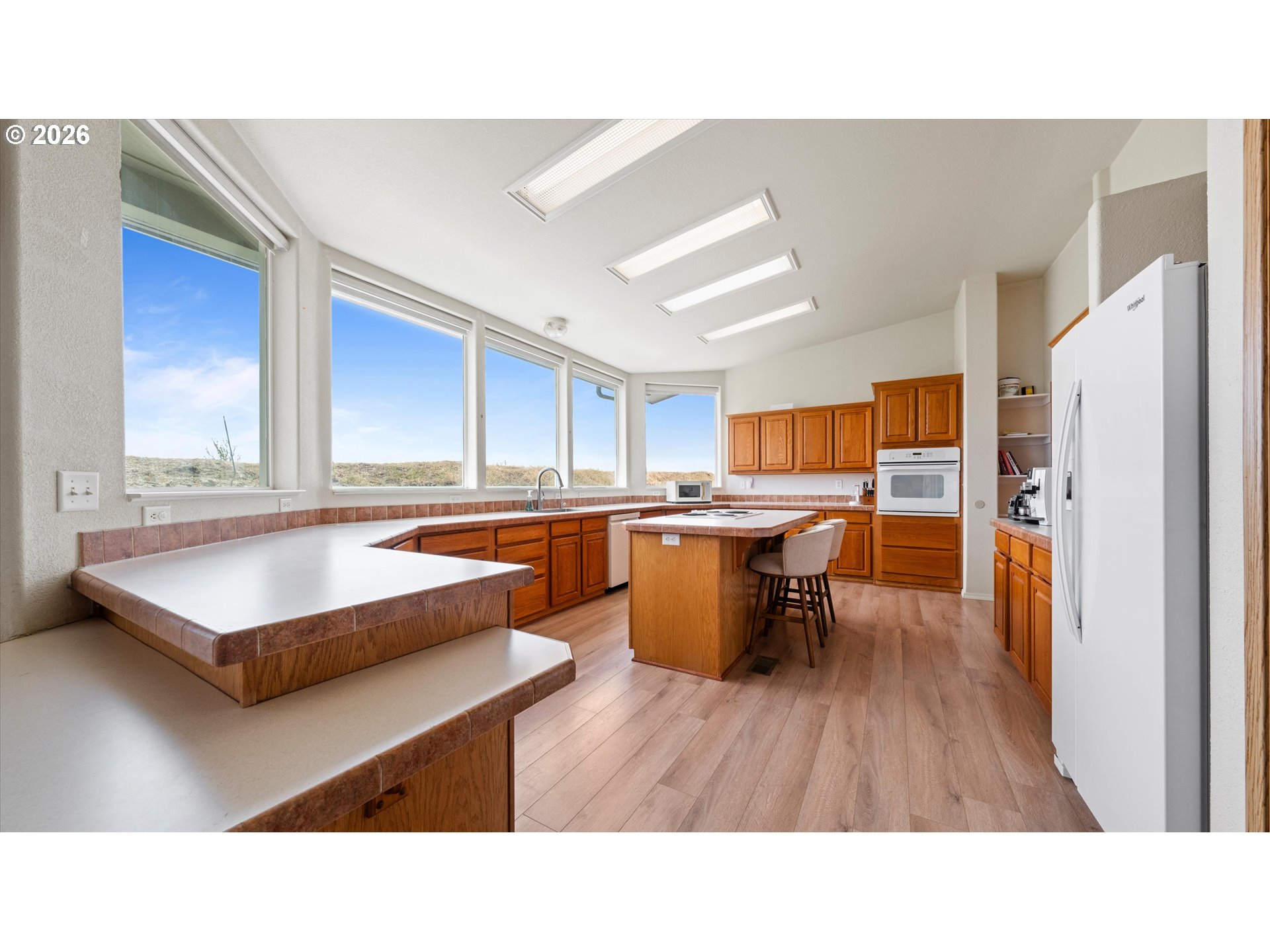 32374 East Loop Road Hermiston, OR 97838 - Photo 17 of 38