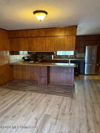 $149,900 | 3652 South Old Highway, Holly Springs, MS 38635