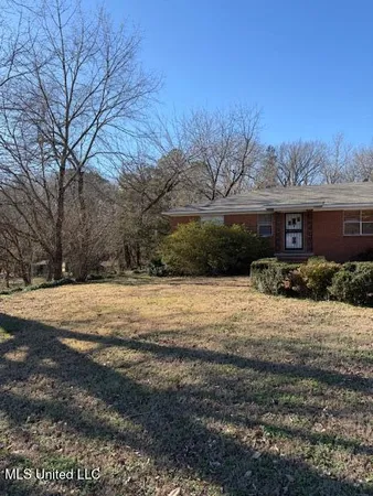 $149,900 | 3652 South Old Highway, Holly Springs, MS 38635