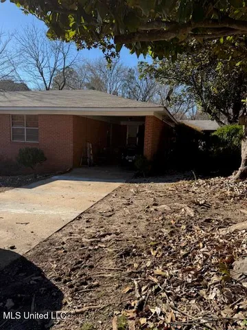 $145,000 | 3652 South Old Highway, Holly Springs, MS 38635