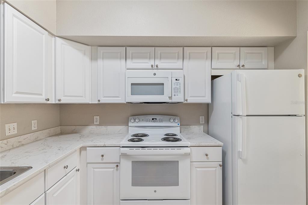 9177 Southwest 52nd Road, Unit 102 Gainesville, FL 32608 - Photo 15 of 35