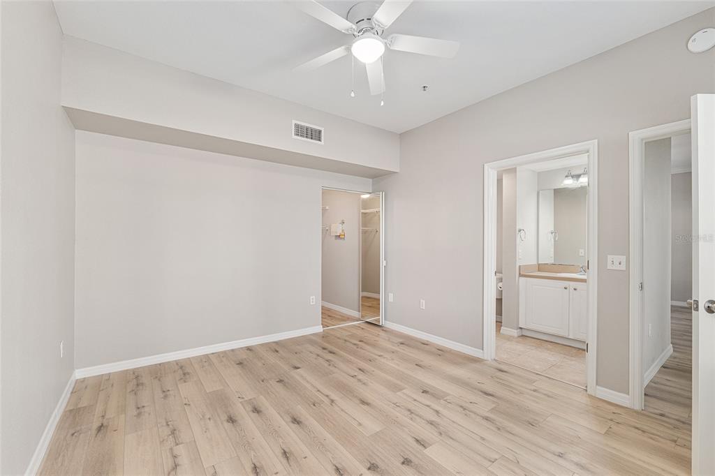 9177 Southwest 52nd Road, Unit 102 Gainesville, FL 32608 - Photo 23 of 35