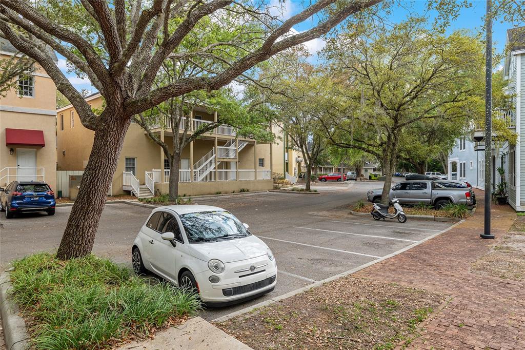 9177 Southwest 52nd Road, Unit 102 Gainesville, FL 32608 - Photo 31 of 35