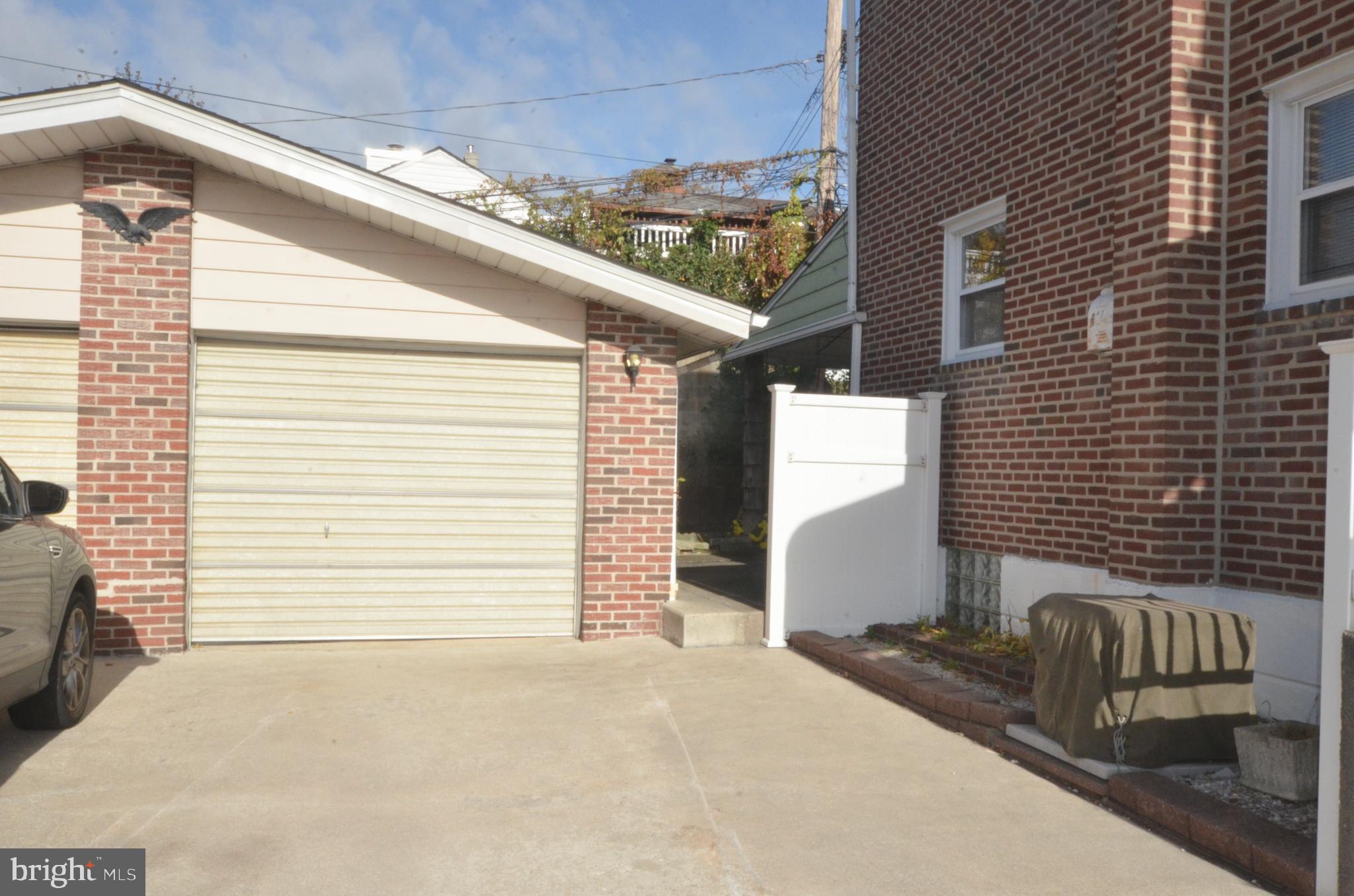 45 Hetzel Road Ridley Park, PA 19078 - Photo 4 of 25 Detached Garage