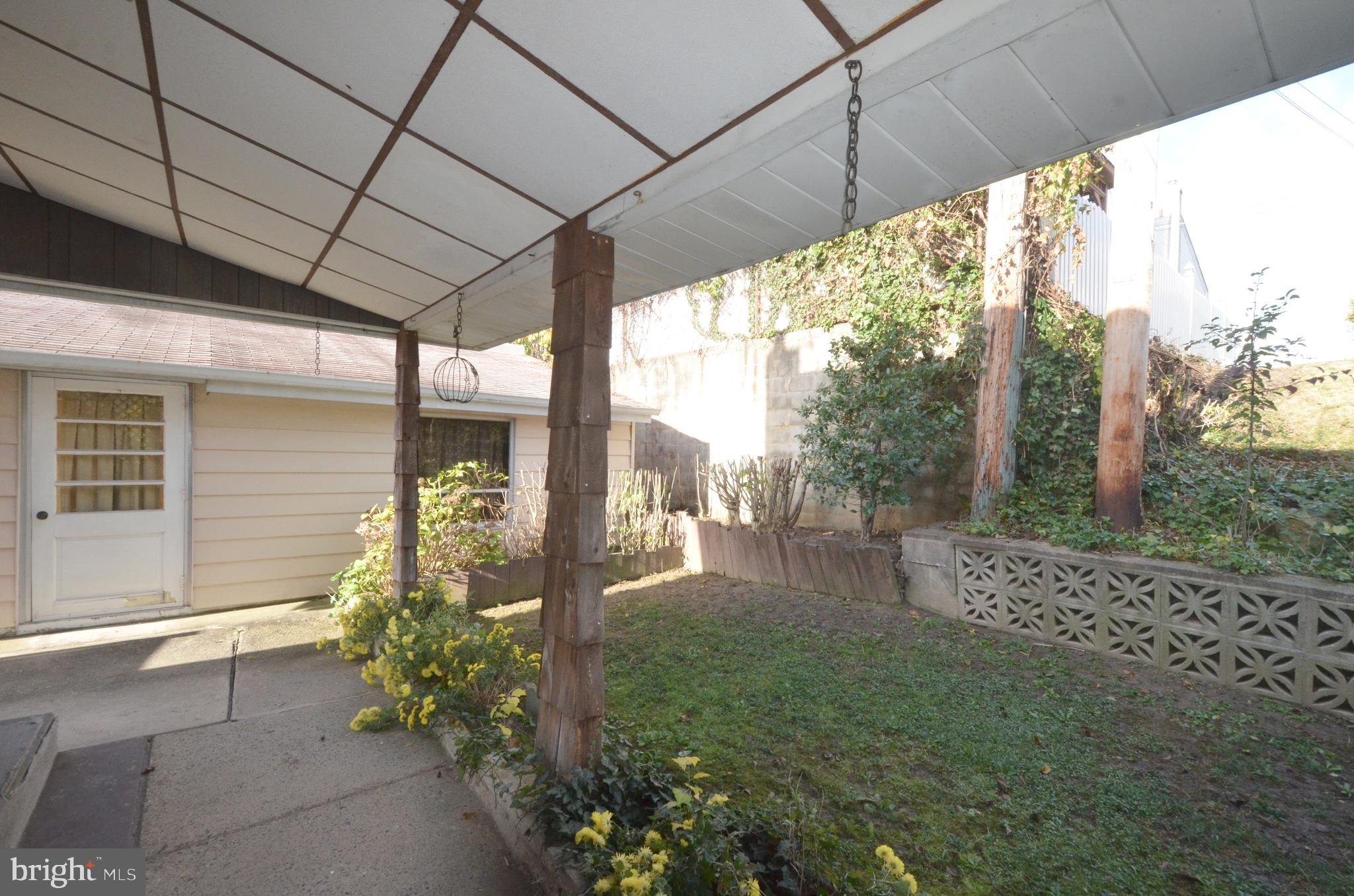45 Hetzel Road Ridley Park, PA 19078 - Photo 7 of 25 Back Yard