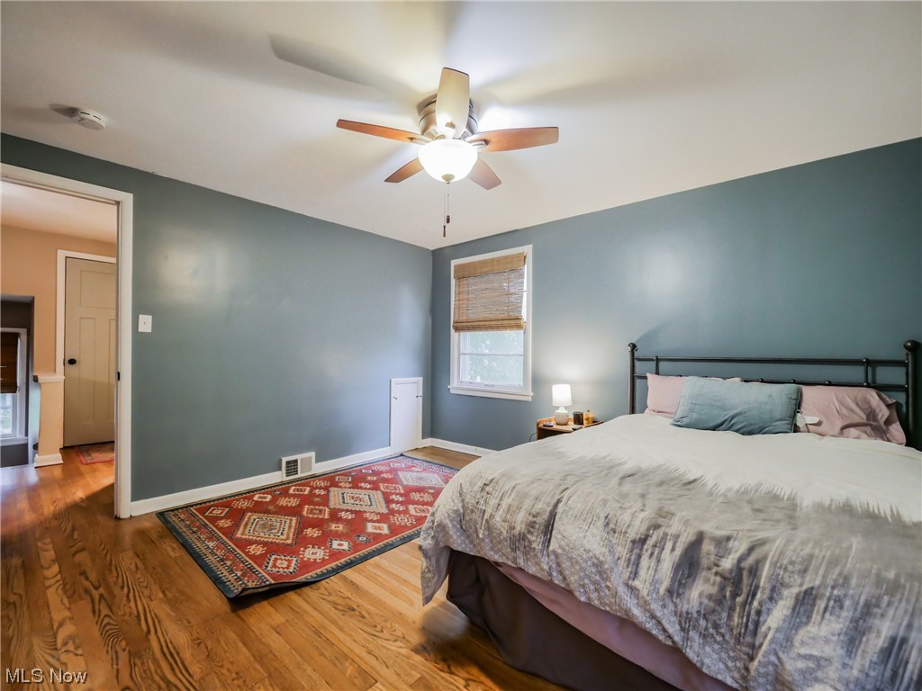 2378 Charney Road Cleveland, OH 44118 - Photo 16 of 28 Gallery Image 16