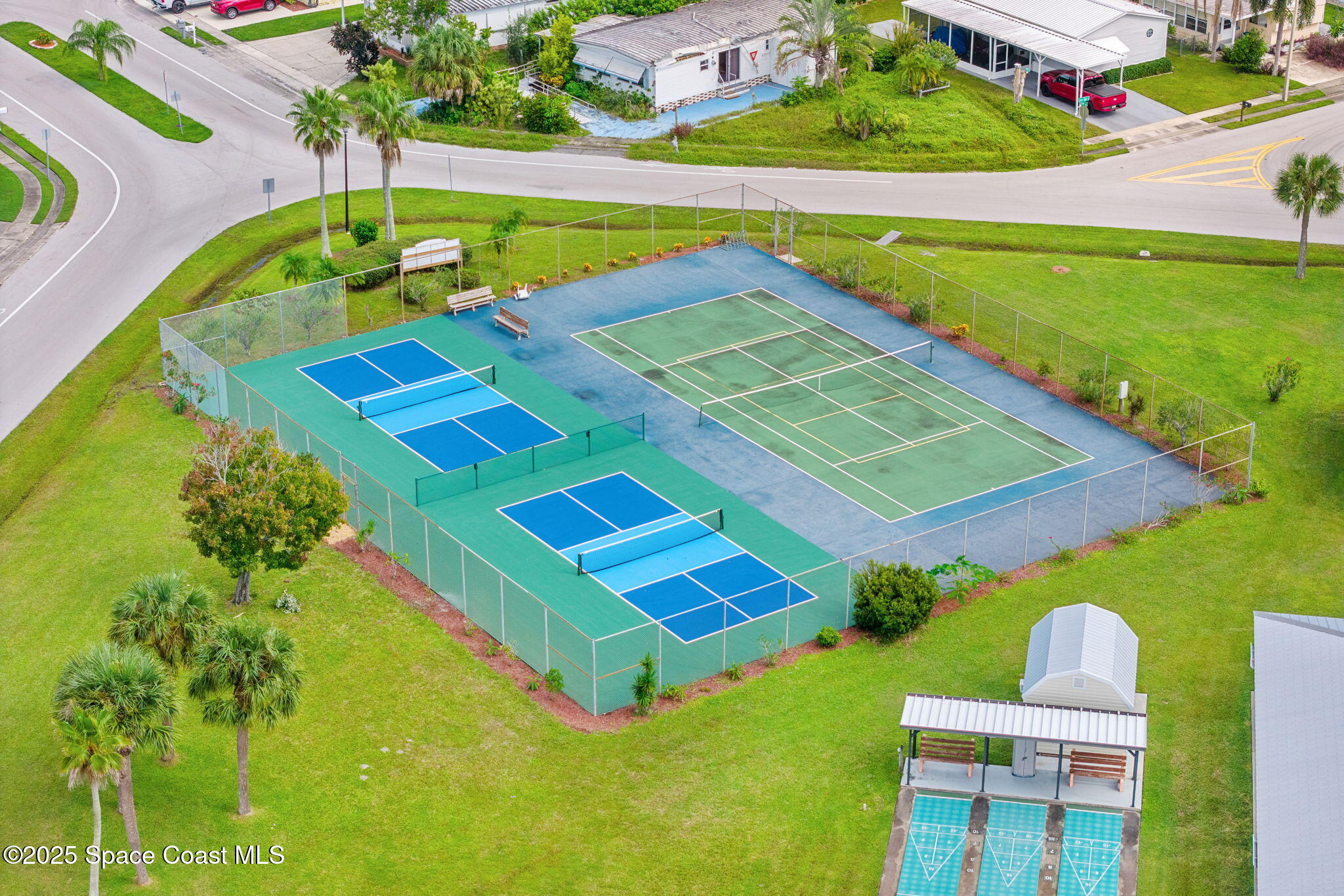 1885 Mango Street Northeast Palm Bay, FL 32905 - Photo 33 of 36 a view of an outdoor space with a pool