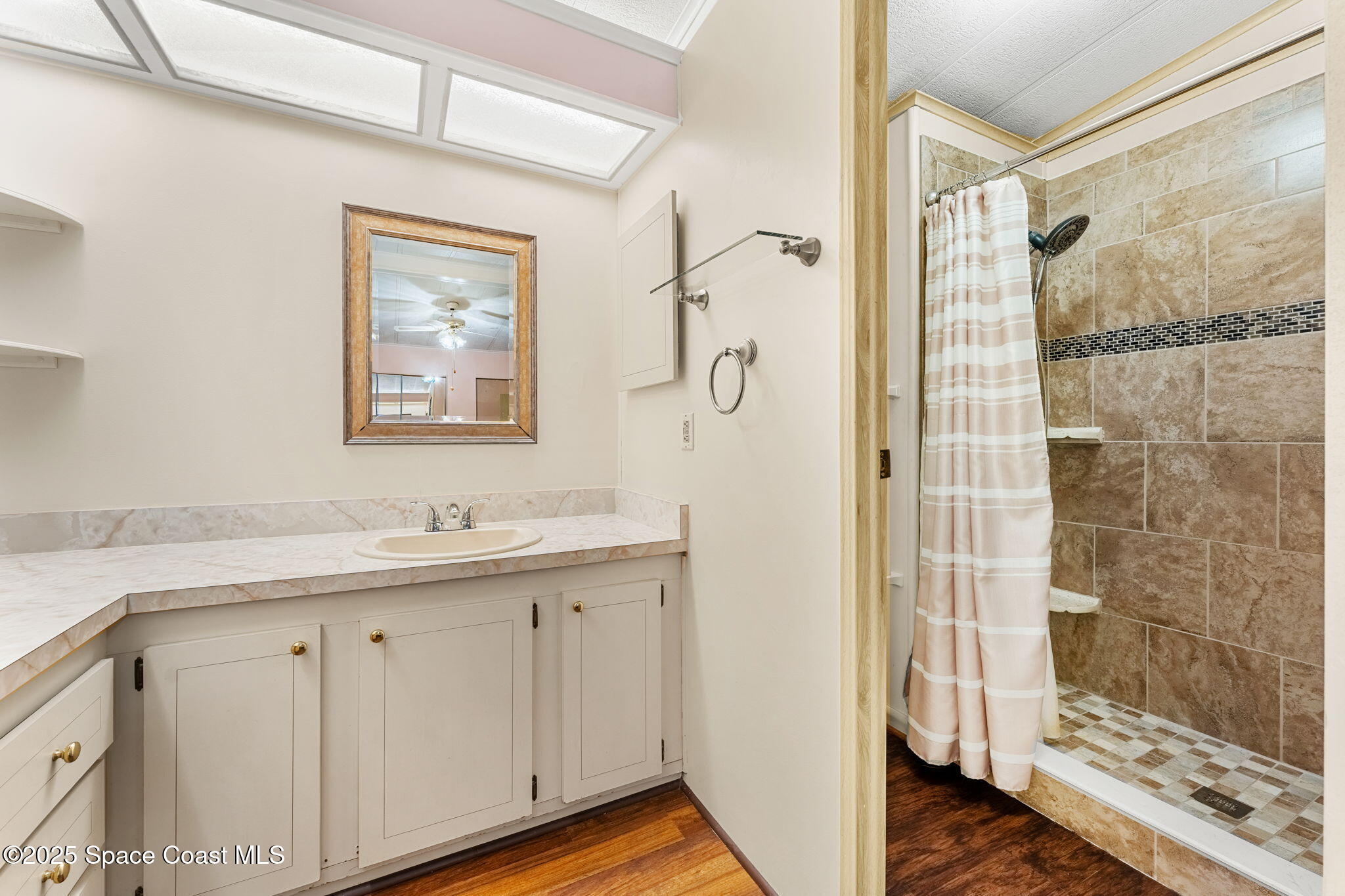 1885 Mango Street Northeast Palm Bay, FL 32905 - Photo 5 of 36 Primary Bathroom