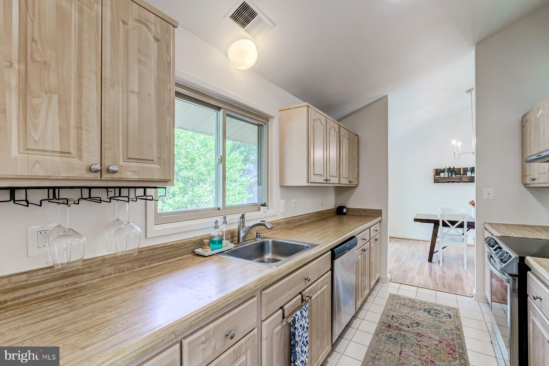 4512 Flintstone Road Alexandria, VA 22306 - Photo 18 of 59 Gallery Image 18