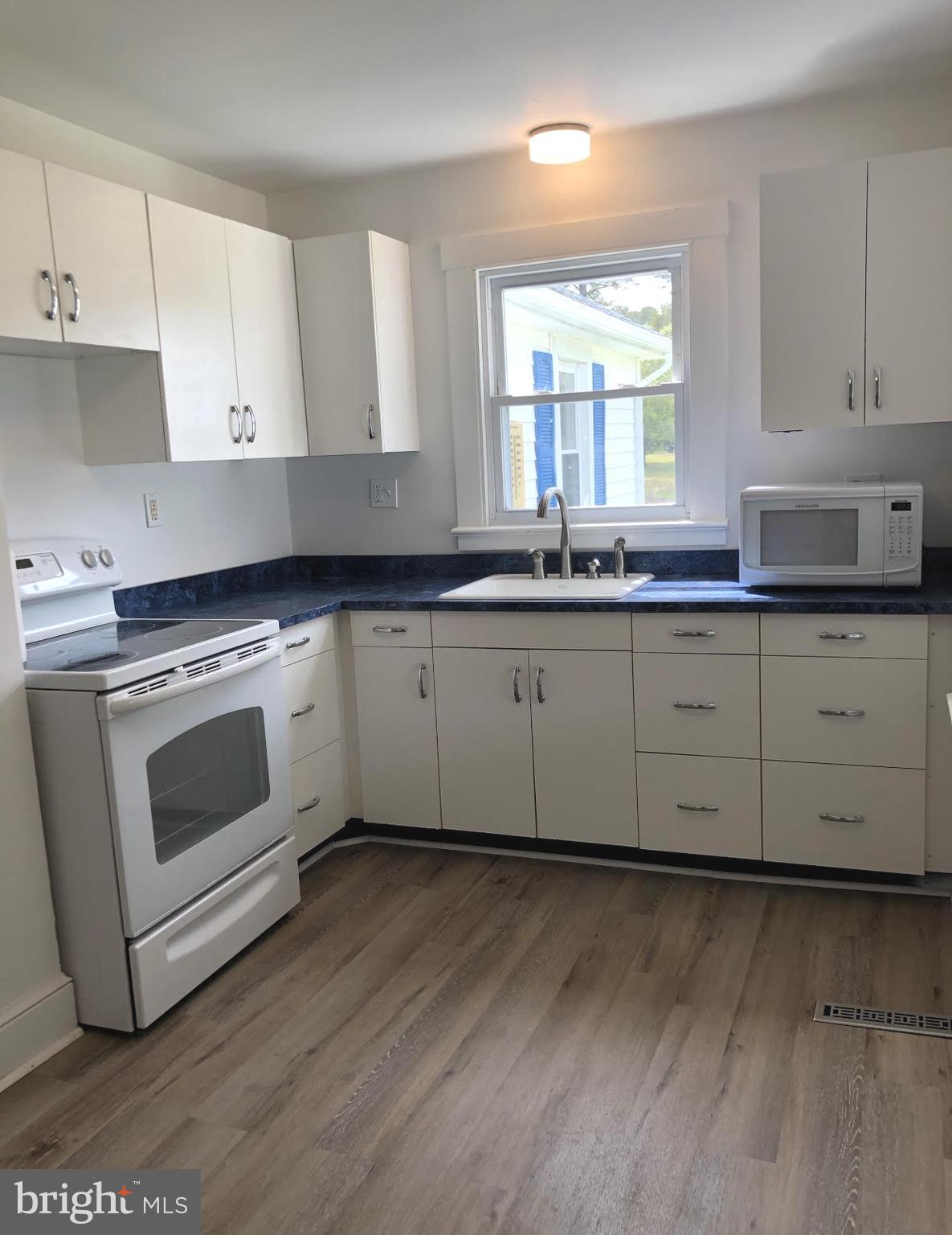 38150 Beach Road Coltons Point, MD 20626 - Photo 10 of 32 Gallery Image 10