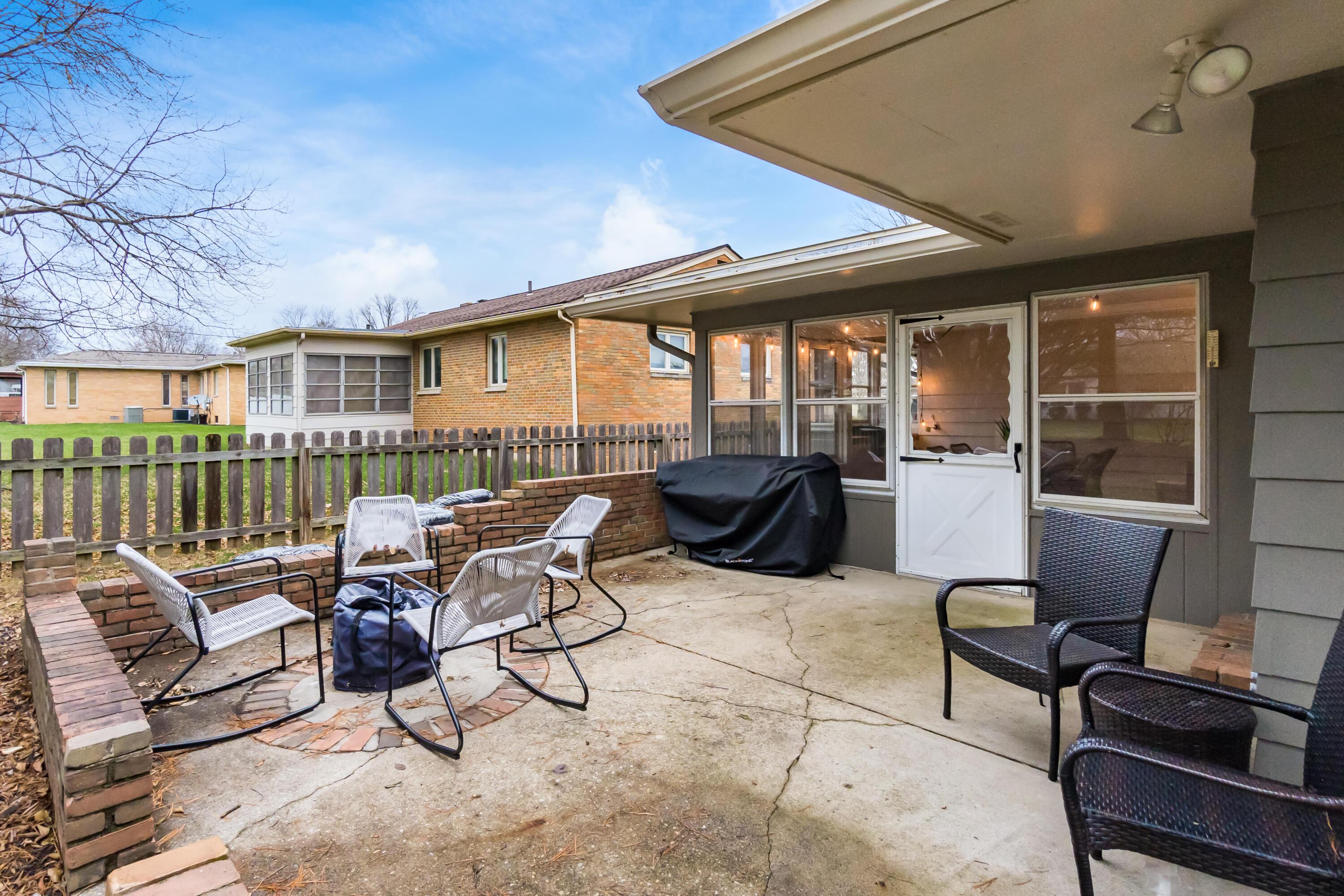 3769 Mountview Road Columbus, OH 43220 - Photo 51 of 51 Patio