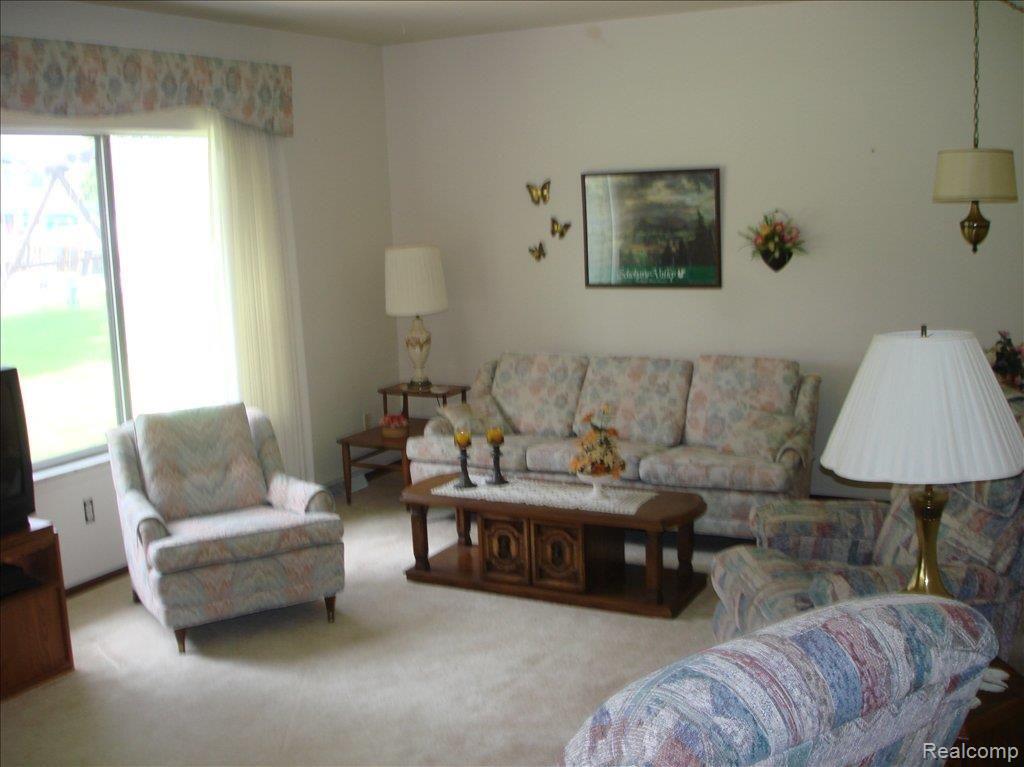 7264 Riverside Drive Algonac, MI 48001 - Photo 2 of 8 DSC00469