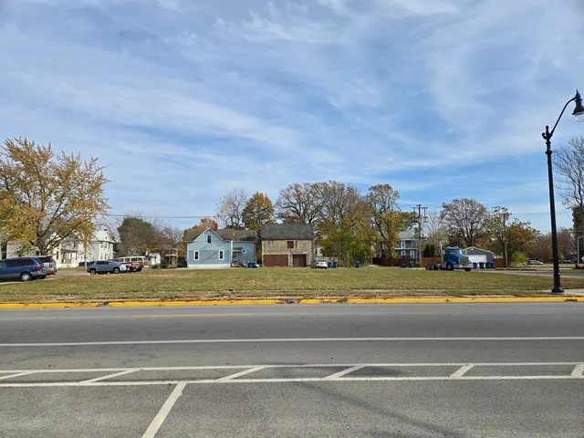 $179,000 | 504 South Schuyler Avenue, Kankakee, IL 60901