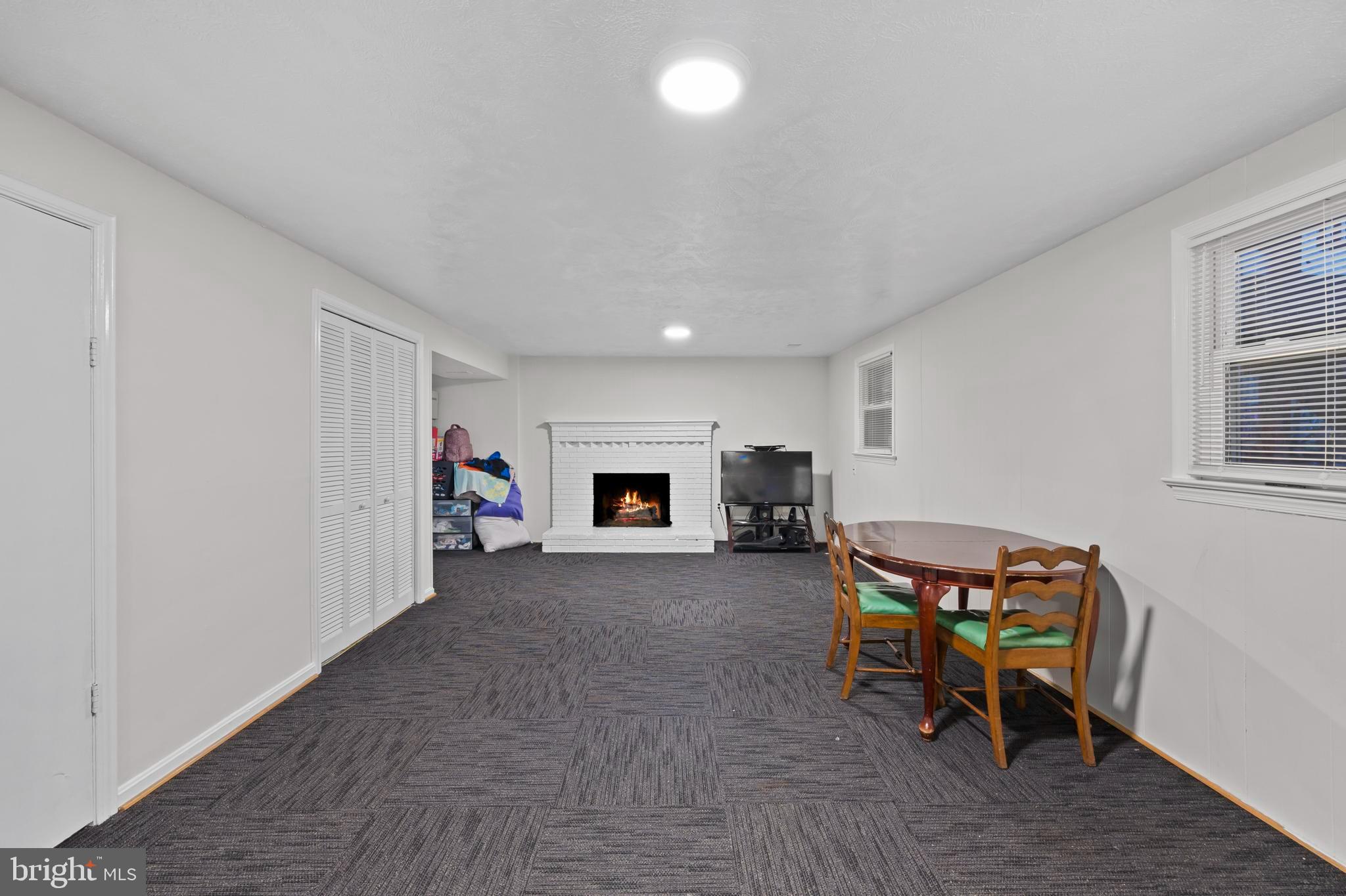 2703 Shawn Court Fort Washington, MD 20744 - Photo 28 of 47 a view of a livingroom with furniture and a window