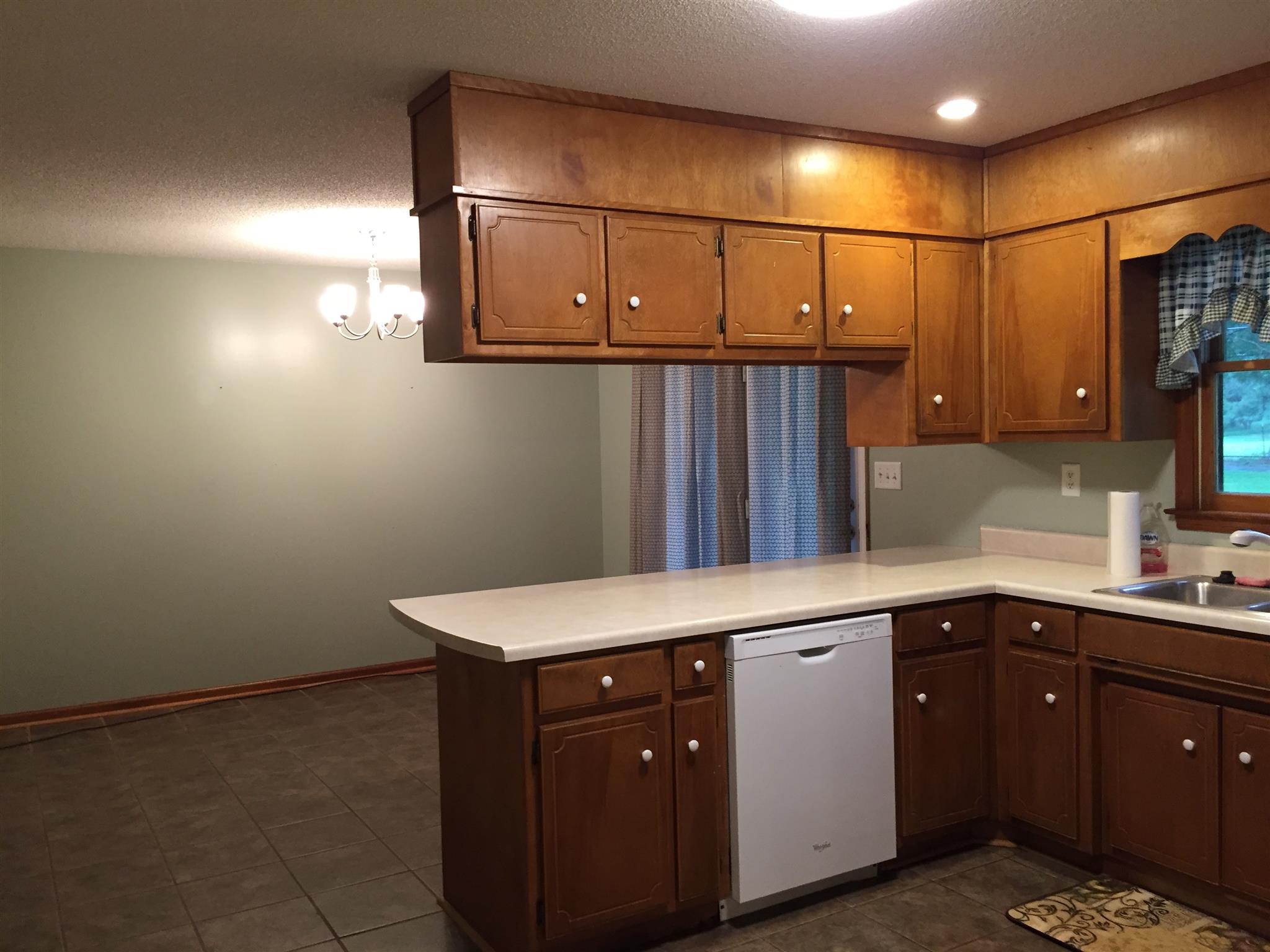 125 Chapel Road Tullahoma, TN 37388 - Photo 5 of 11 View from kitchen into dining area with tile floors
